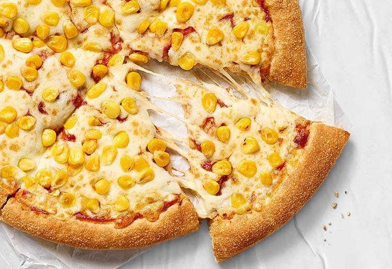 Corn Cheese Margherita Pizza LB